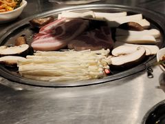-韩聚屋韩国烤肉餐厅(新北万达店)