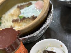 窝蛋牛肉煲仔饭-红星光发煲仔饭(大石街店)