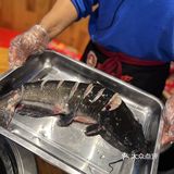 拜托你们除了铁锅炖大鹅，一定要试一下铁锅炖鱼🐟