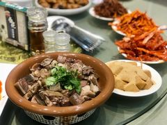 大刀切狗肉-春花民族美食(佳木斯总店)