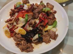 葱爆羊肉-百味地锅鸡(财校分店)