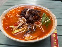 -粉八·云南米线·建水烧烤(常熟路店)