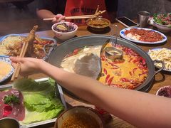 -萍姐火锅·公路夜市(武汉首店)