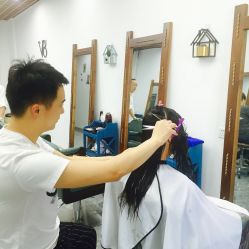 -V8潮牌·接发烫染连锁