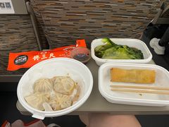 -馋三尺蟹粉小笼(人民广场店)