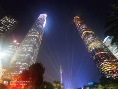 -广州周大福金融中心
