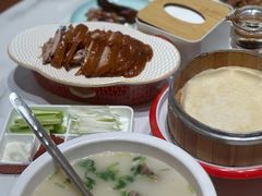 -梅利汴京烤鸭•开封豫菜地标店(东大街店)