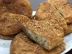 炸烧饼-山海关清和浑锅店