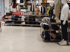 -优衣库(石家庄裕华万达广场店)