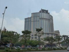 -茂名熹龙国际大酒店(人民广场高铁站店)