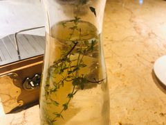 -喝丢一只鞋辣炒海鲜小烧烤(三八广场店)