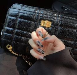 -媄甲诗美甲美睫