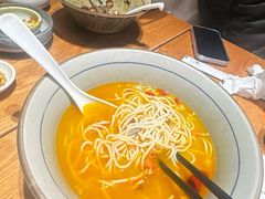 -蟹黄鱼·海派深夜面馆(巨鹿路店)