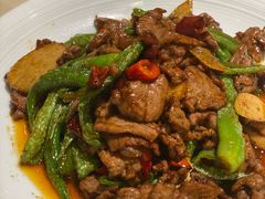 小炒黄牛肉-钱江大院·芳宴江南(三花国际店)
