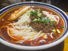 招牌传统麻辣面-聚合鑫东北熏酱熟食麻辣面(长阳店)