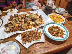 -东来菜馆•手抓海鲜家常菜•海鲜锅贴(鸽子窝店)