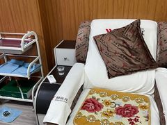 -郑远元专业修脚房(岭兜二路店)