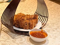 酥皮臭豆腐-绍兴饭店(大宁店)
