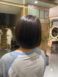 -一東造型烫发染发