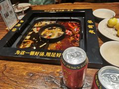 -老牌坊云南鱼豆花火锅(哈西万达店)