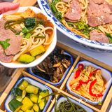 快带你脸大的闺蜜去吃🍜 绝对显脸小哈哈