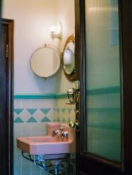 -IMUSE BARBER SHOP