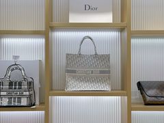 -109度二手奢侈品手表包包珠宝回收(新天地店)