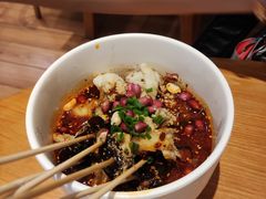 -诚铭记·虾仁汤包·成都小吃(融创店)