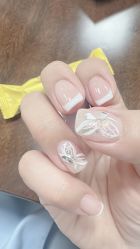 -灰姑娘美甲美睫馆