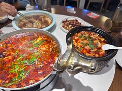 -万重锦·人文川菜馆(骡马市店)