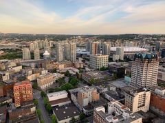 -Top Of Vancouver Revolving Restaurant
