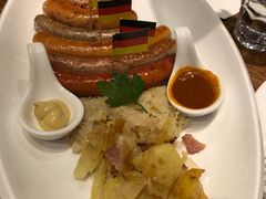 -1886德国汽车餐厅(外滩十六铺码头店)