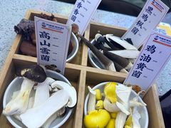 -阿婆情腊排骨火锅(金虹路店)