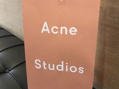 -Acne Studios(芮欧百货店)