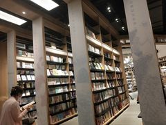 -覔书店(壹方城店)