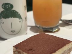 -静香HOUSE·全时段融合餐厅(七星欢乐颂店)
