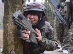 -崇明岛拓展训练真人CS镭战基地