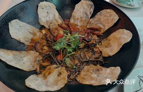 Longhui Earth Pot Chicken