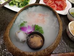 生鱼片-景明轩•养生酸汤鱼火锅 云贵鲜菌 现舂野果酸汤(王寨小区店)