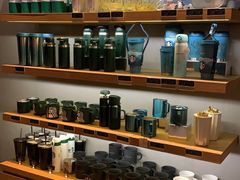 -星巴克(杭州临平银泰城B1店)