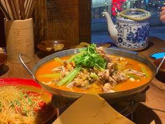 小米椒爱上蛙-先启半步颠小酒馆(白麓里店)