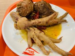 -梁老三麻辣鸡头总店