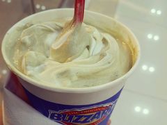 暴风雪-DQ·蛋糕·冰淇淋(奥林匹克广场店)