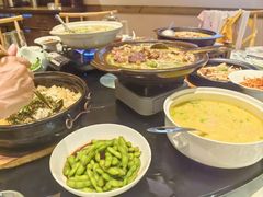 -帅巴人舅母子腊蹄民俗村