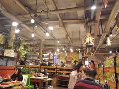 大堂-钢管厂歆瑞源油卤串串香(春熙路太古里店)