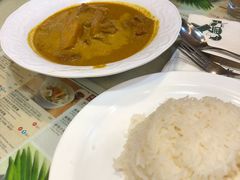 咖喱牛腩饭-翠华餐厅