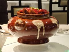 紫砂红烧肉-松鹤楼·非遗·苏帮菜(融科店)