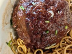 红烧狮子头-谷沙屋面铺
