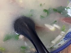 -王小王羊汤馅饼(欧亚商都店)