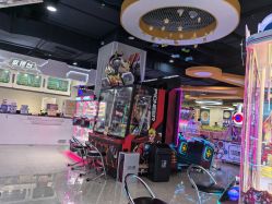 -多奇妙乐园·淘气堡·电玩·抓娃娃(海口吾悦店)